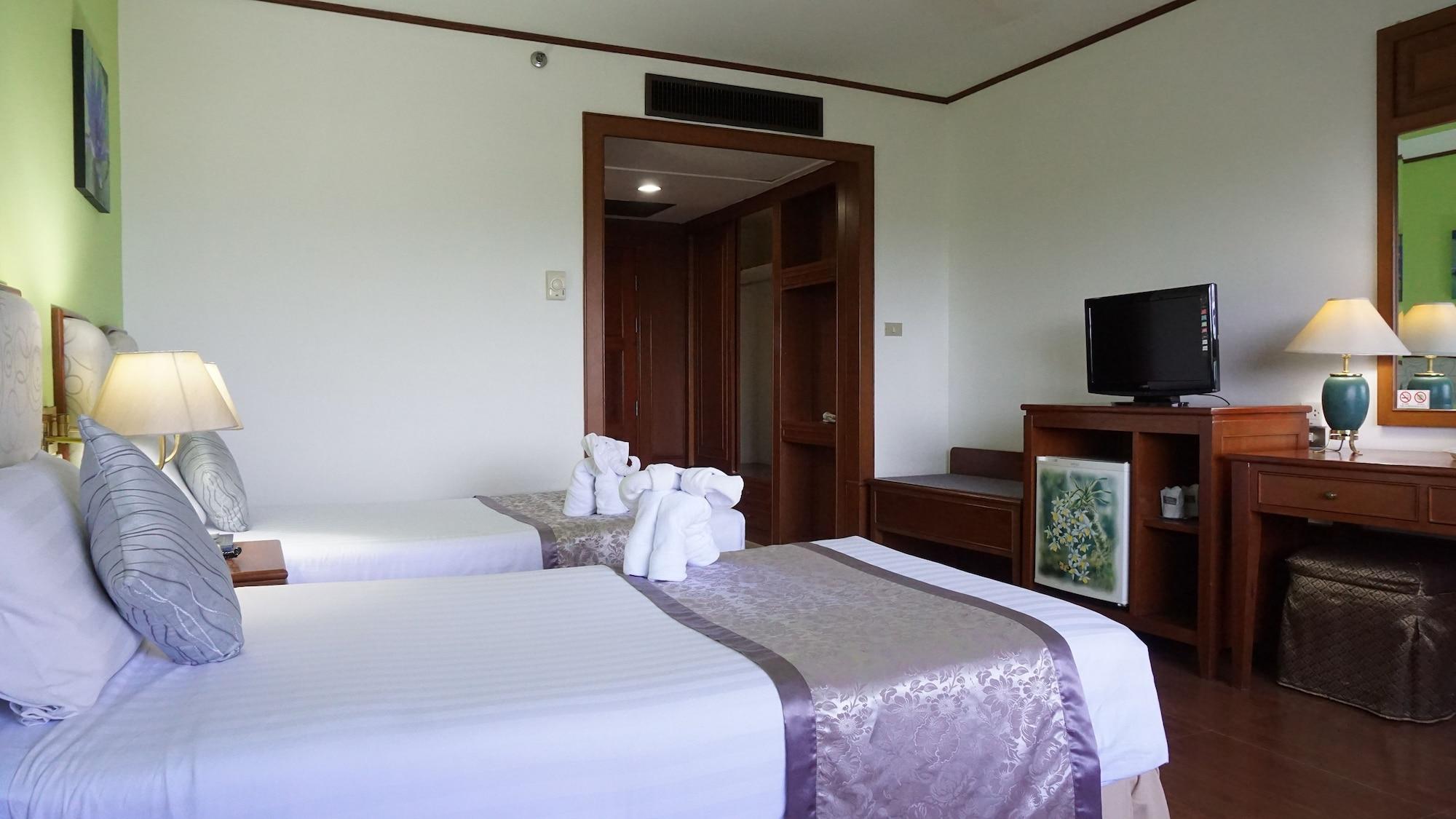 Wattana Park Hotel Trang Exterior foto