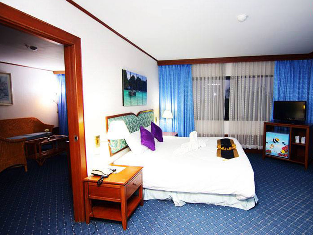 Wattana Park Hotel Trang Exterior foto