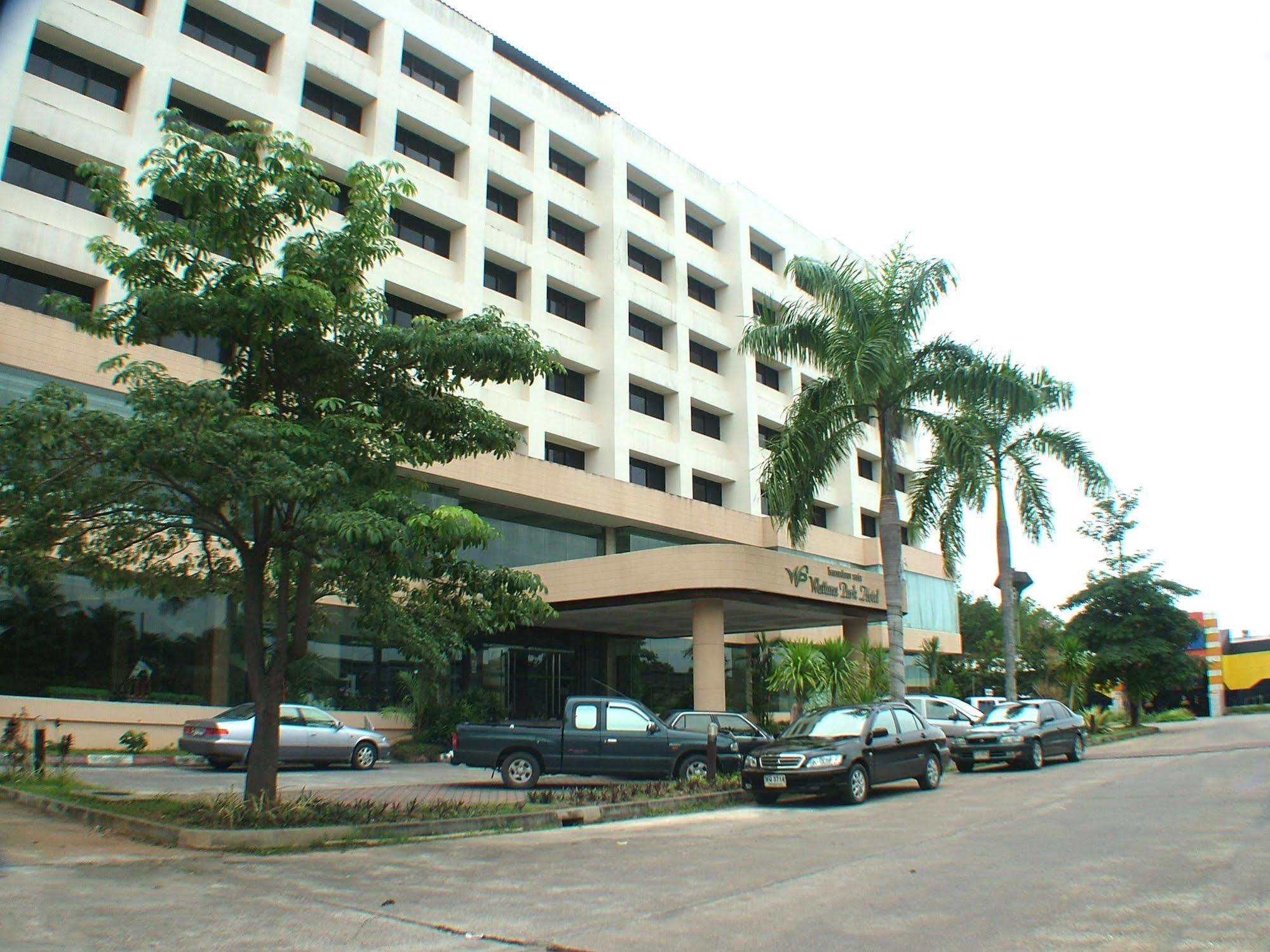 Wattana Park Hotel Trang Exterior foto